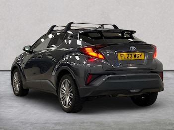 Used Toyota C-HR 2023 for sale - 77896240: Photo