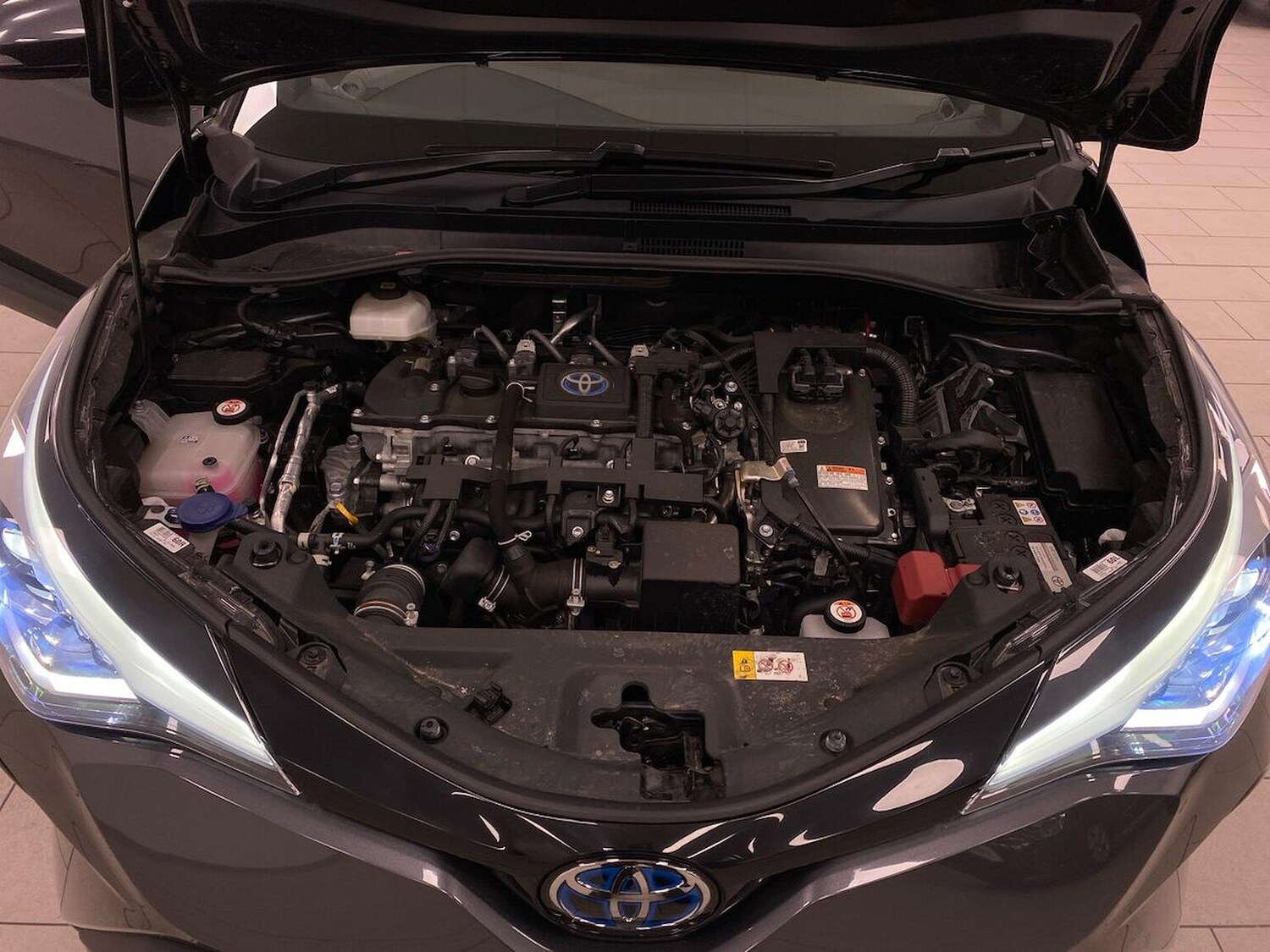 Used Toyota C-HR 2023 for sale - 77896240: Photo 39