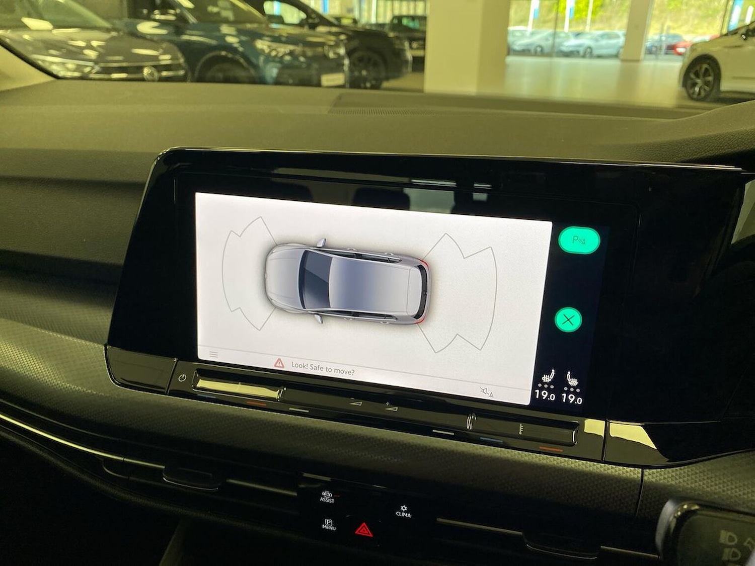 Used Volkswagen Golf 2022 for sale - 78091000: Photo 23