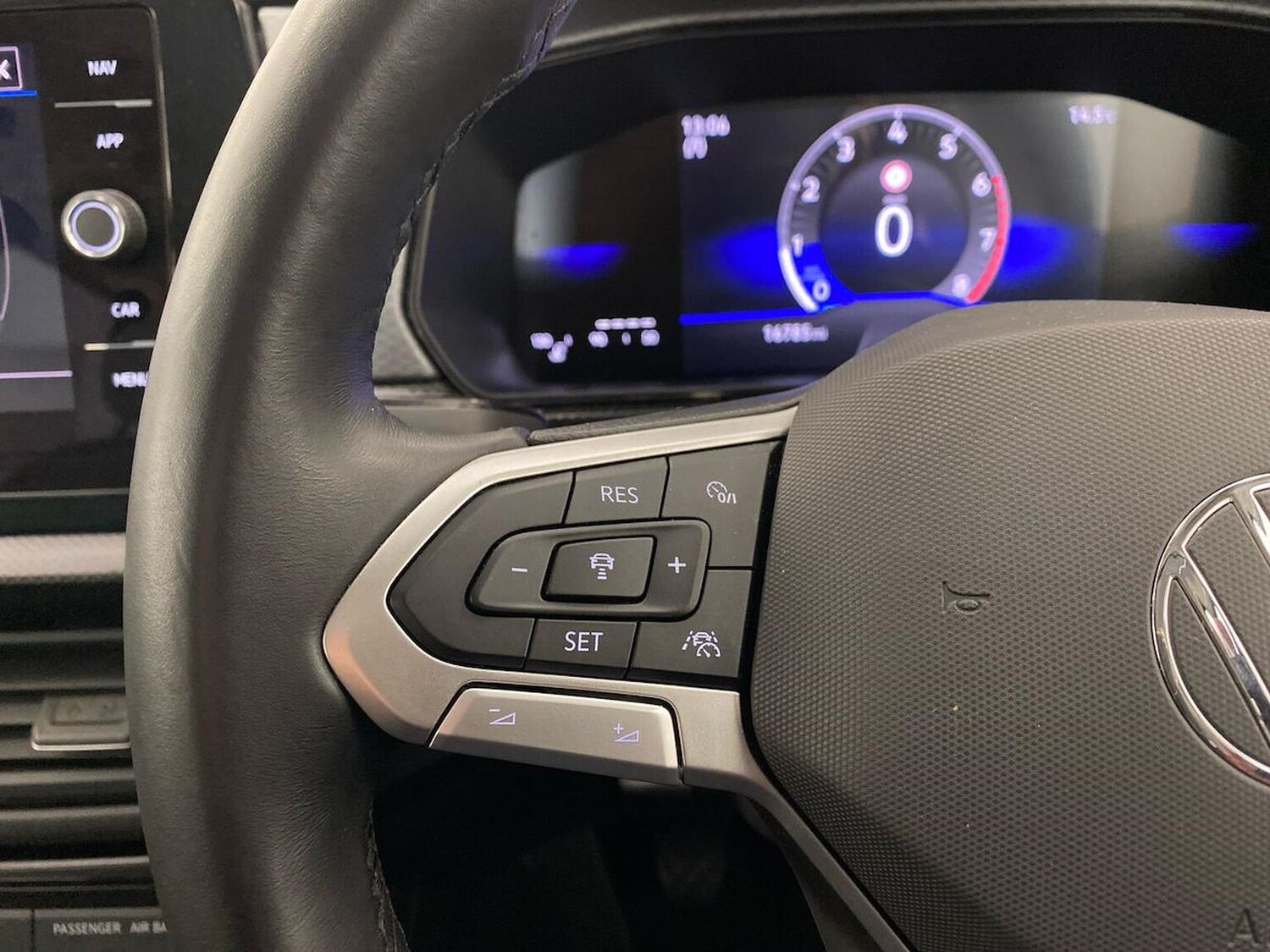 Used Volkswagen T-Cross 2024 for sale - 75987715: Photo 25