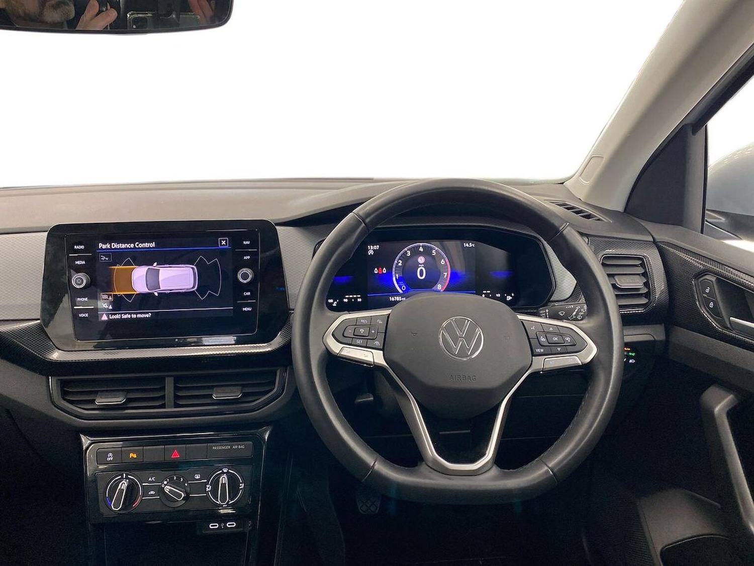 Used Volkswagen T-Cross 2024 for sale - 75987715: Photo 9
