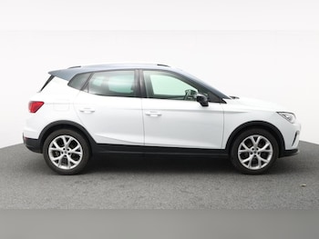 Used SEAT Arona 2023 for sale - 77830205: Photo