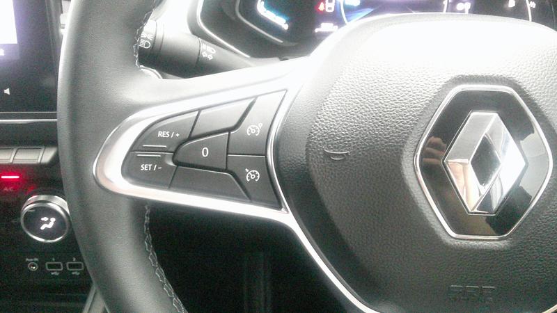 Used Renault Captur 2022 for sale - 77116929: Photo 11