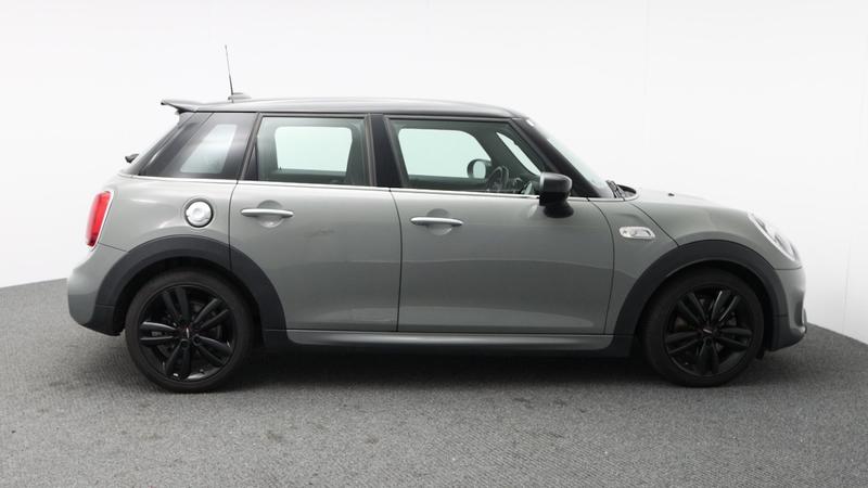 Used MINI Hatch 2021 for sale - 77117269: Photo 2
