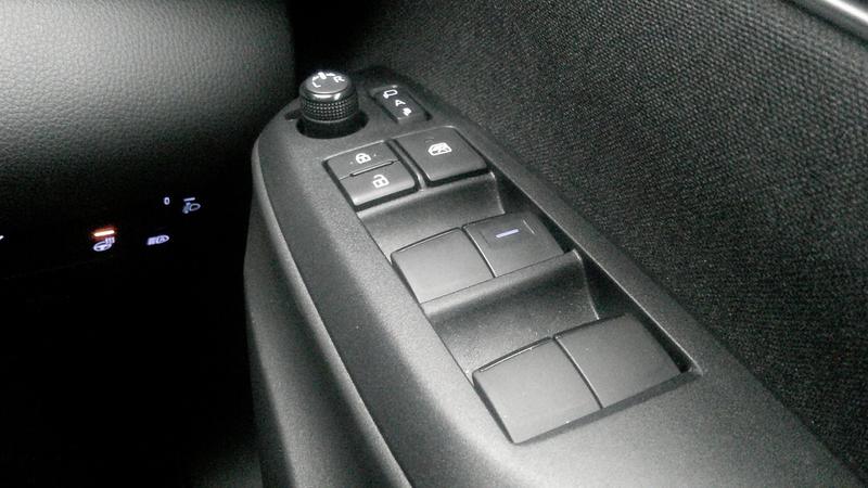 Used Toyota Yaris Cross 2023 for sale - 77117134: Photo 16