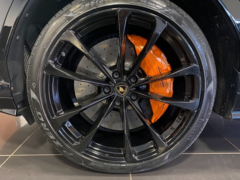 Used Lamborghini Urus 2021 for sale - 76712228: Photo 3