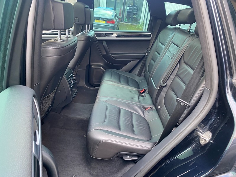 Used Volkswagen Touareg 2017 for sale - 76655585: Photo 10