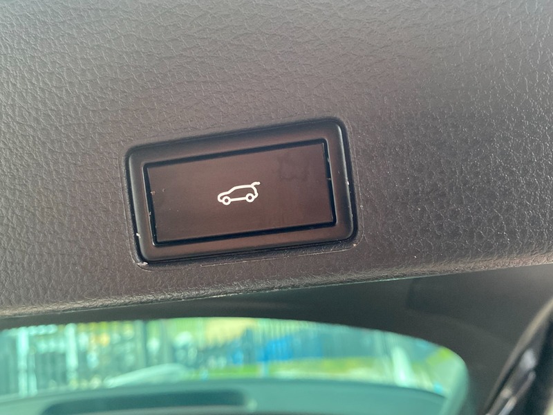 Used Volkswagen Touareg 2017 for sale - 76655585: Photo 33