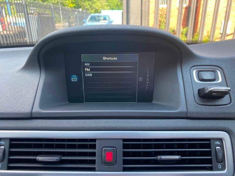 Used Volvo V70 2015 for sale - 76419761: Photo 14