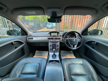 Used Volvo V70 2015 for sale - 76419761: Photo