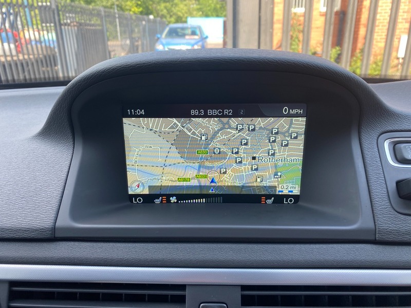 Used Volvo V70 2015 for sale - 76419761: Photo 4