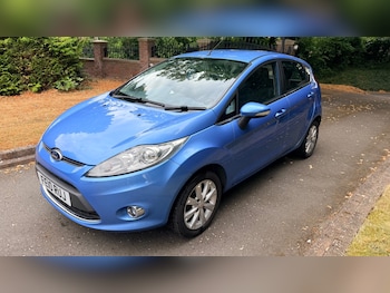 Used Ford Fiesta 2010 for sale - 79386133: Photo