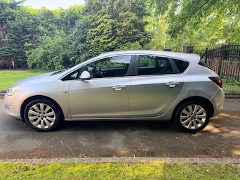 Used Vauxhall Astra 2011 for sale - 78918002: Photo