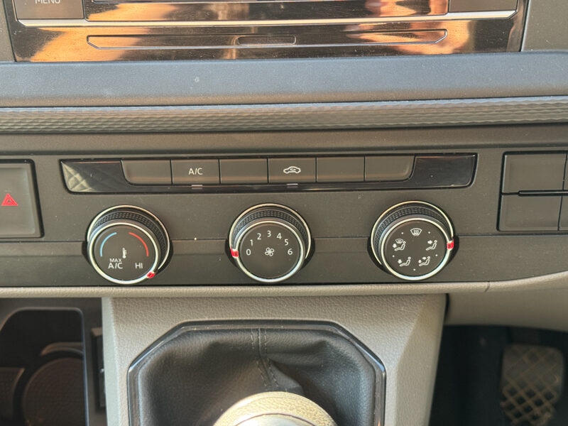 Used Volkswagen Transporter 2021 for sale - 77679798: Photo 30