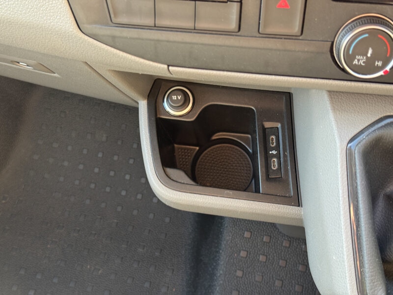 Used Volkswagen Transporter 2021 for sale - 77679798: Photo 32