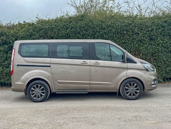 Used Ford Tourneo Custom 2019 for sale - 77902684: Photo