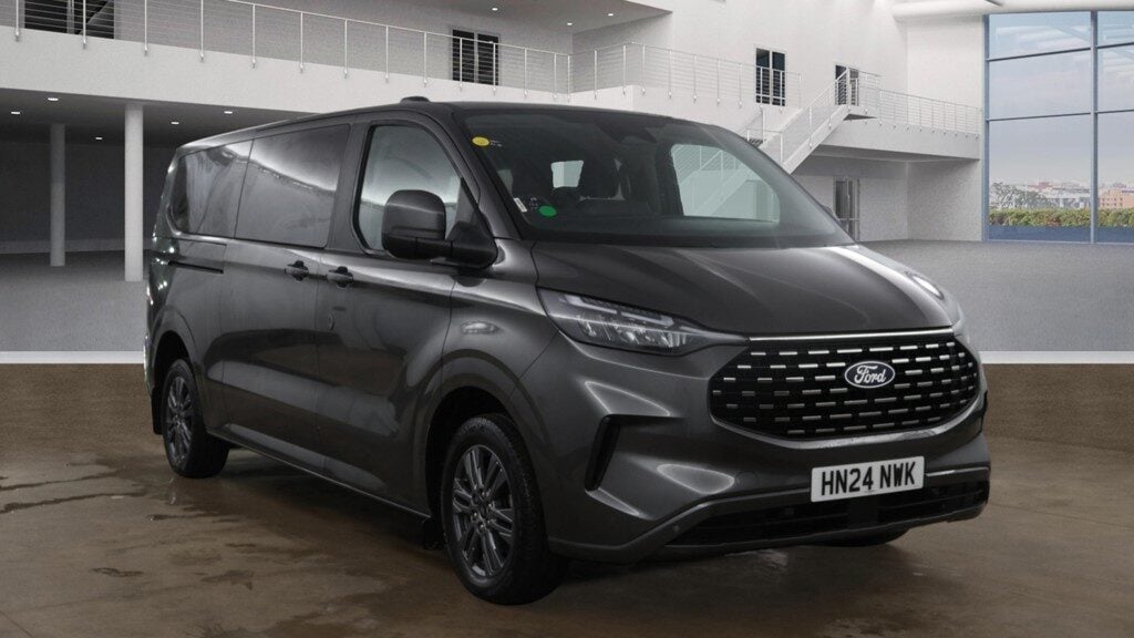 Used Ford Tourneo Custom 2024 for sale - 77666038: Photo 2