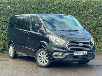 Used Ford Tourneo Custom 2018 for sale - 77282604: Photo