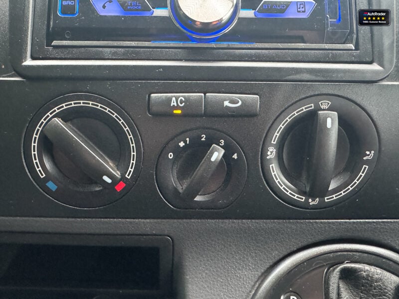 Used Volkswagen Transporter 2008 for sale - 77042220: Photo 21