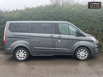Used Ford Tourneo Custom 2018 for sale - 77042207: Photo