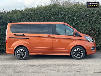 Used Ford Tourneo Custom 2020 for sale - 77282605: Photo