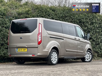 Used Ford Tourneo Custom 2019 for sale - 77042222: Photo