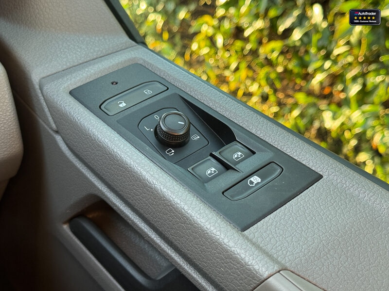 Used Volkswagen Transporter 2023 for sale - 77042215: Photo 28