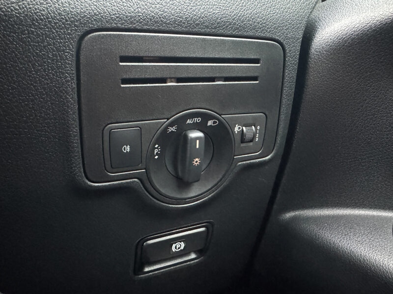 Used Mercedes-Benz Vito 2019 for sale - 77282598: Photo 17