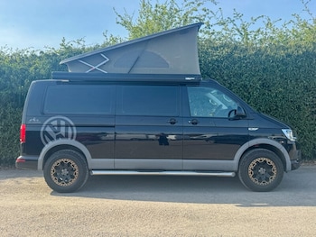 Used Volkswagen Transporter 2017 for sale - 77905715: Photo