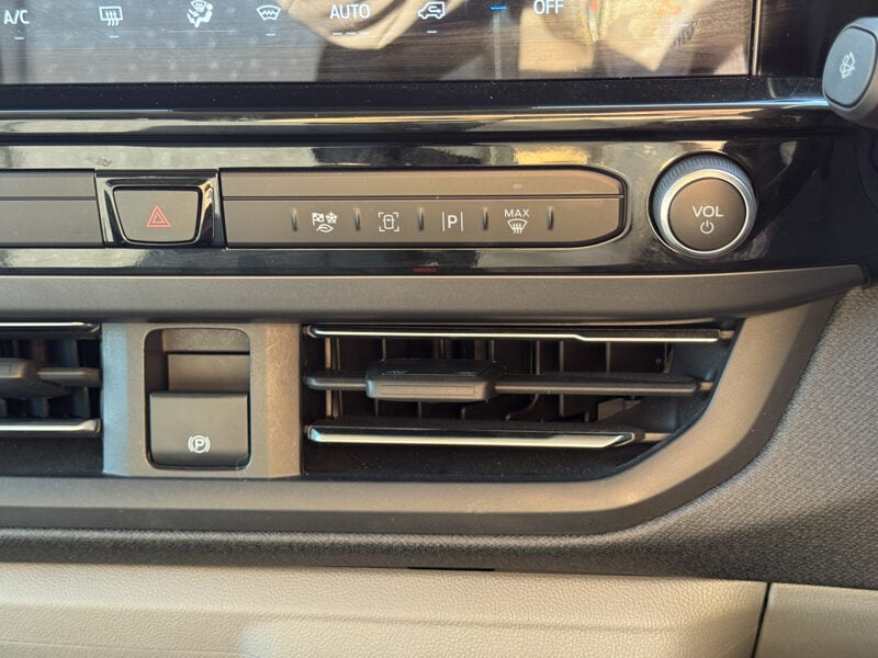 Used Ford Tourneo Custom 2024 for sale - 77774574: Photo 24