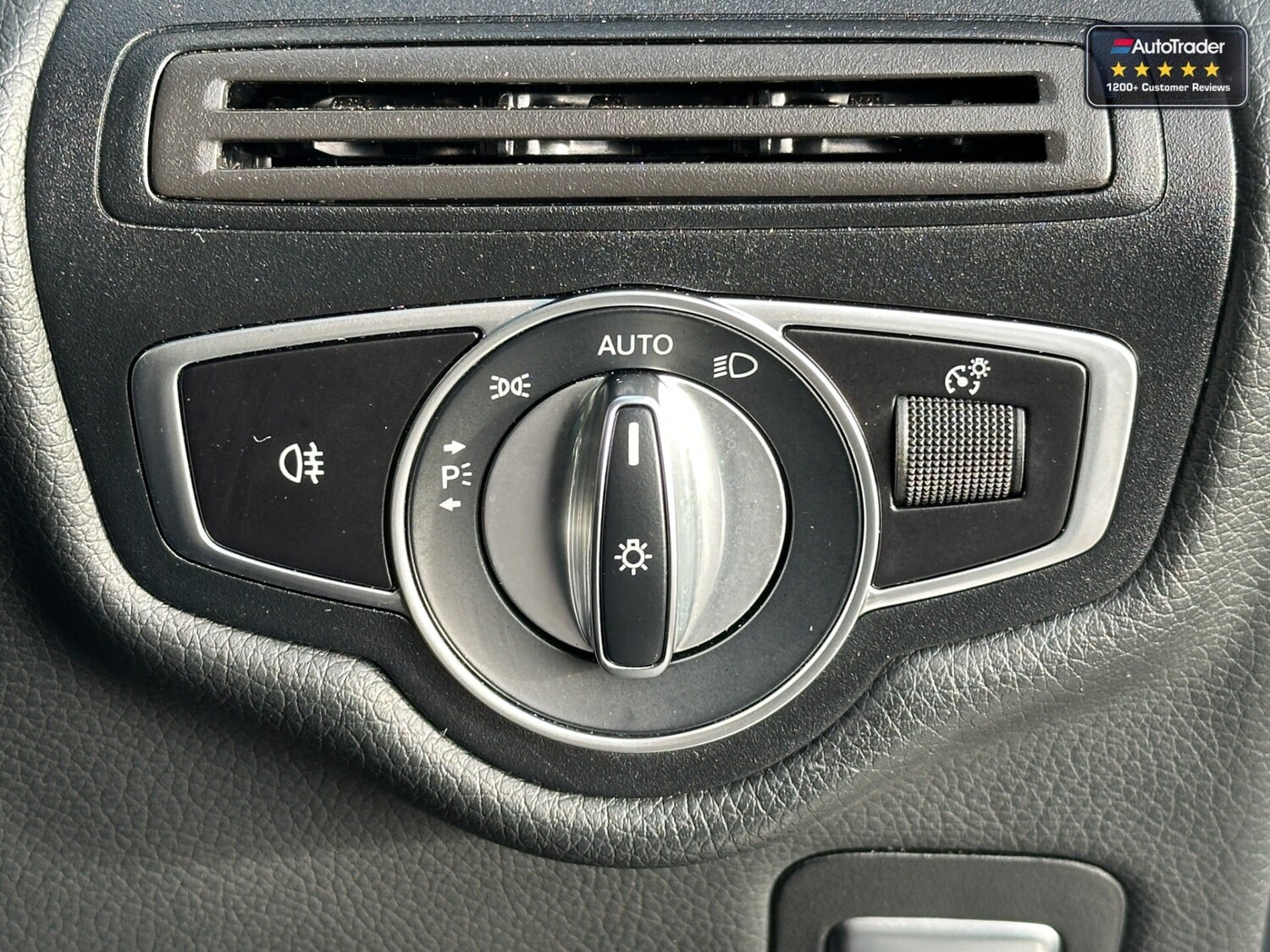 Used Mercedes-Benz V-Class 2019 for sale - 77042138: Photo 19