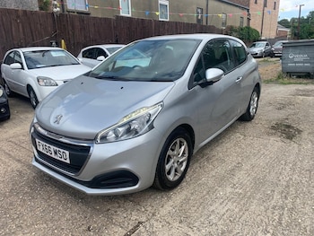 Used Peugeot 208 2016 for sale - 79387620: Photo