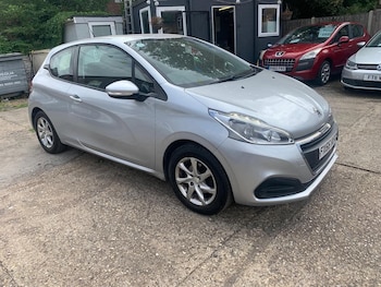 Used Peugeot 208 2016 for sale - 79387620: Photo