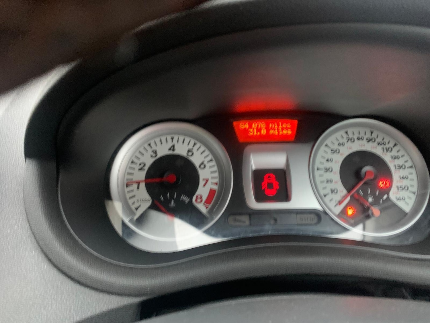 Used Renault Clio 2010 for sale - 77306092: Photo 13