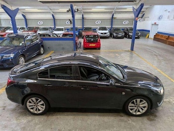 Used Vauxhall Insignia 2015 for sale - 76561200: Photo