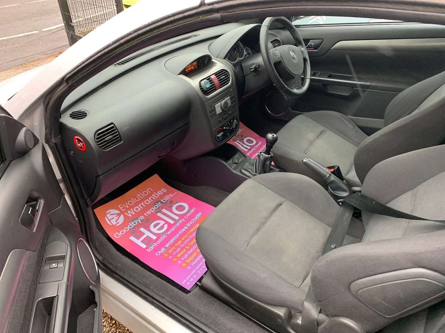 Used Vauxhall Tigra 2006 for sale - 76152748: Photo 14