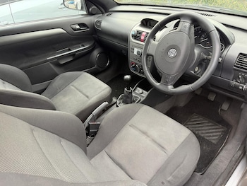Used Vauxhall Tigra 2006 for sale - 76152748: Photo 3