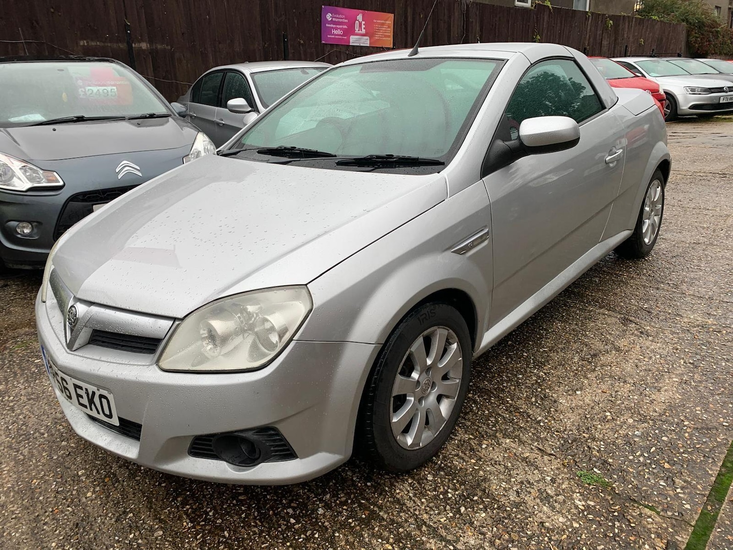 Used Vauxhall Tigra 2006 for sale - 76152748: Photo 6