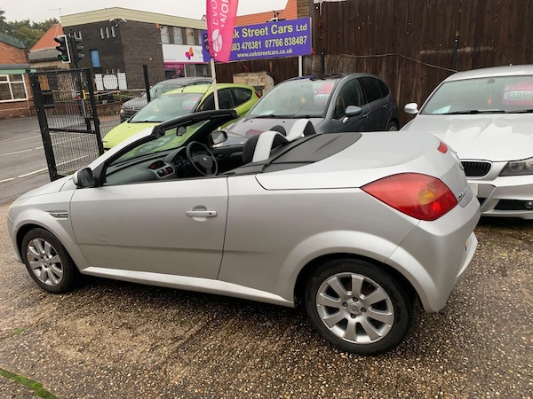 Used Vauxhall Tigra 2006 for sale - 76152748: Photo 7