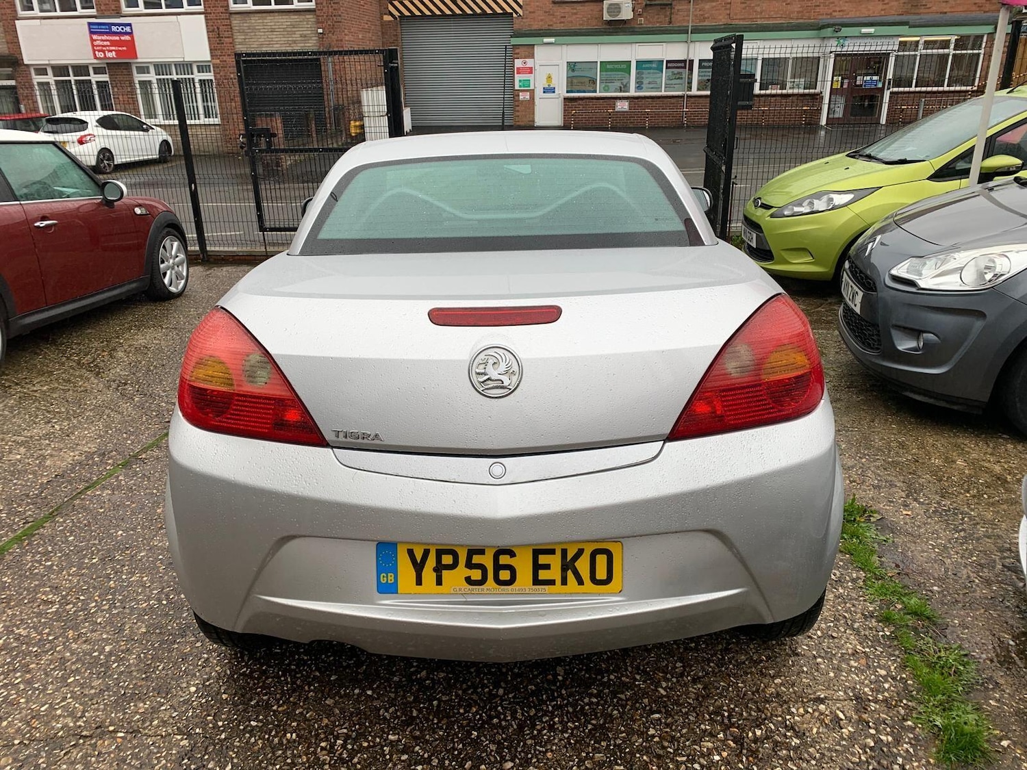 Used Vauxhall Tigra 2006 for sale - 76152748: Photo 8