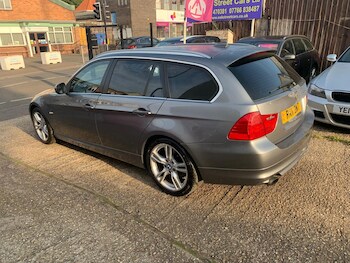 Used BMW 3 Series 2011 for sale - 75532026: Photo