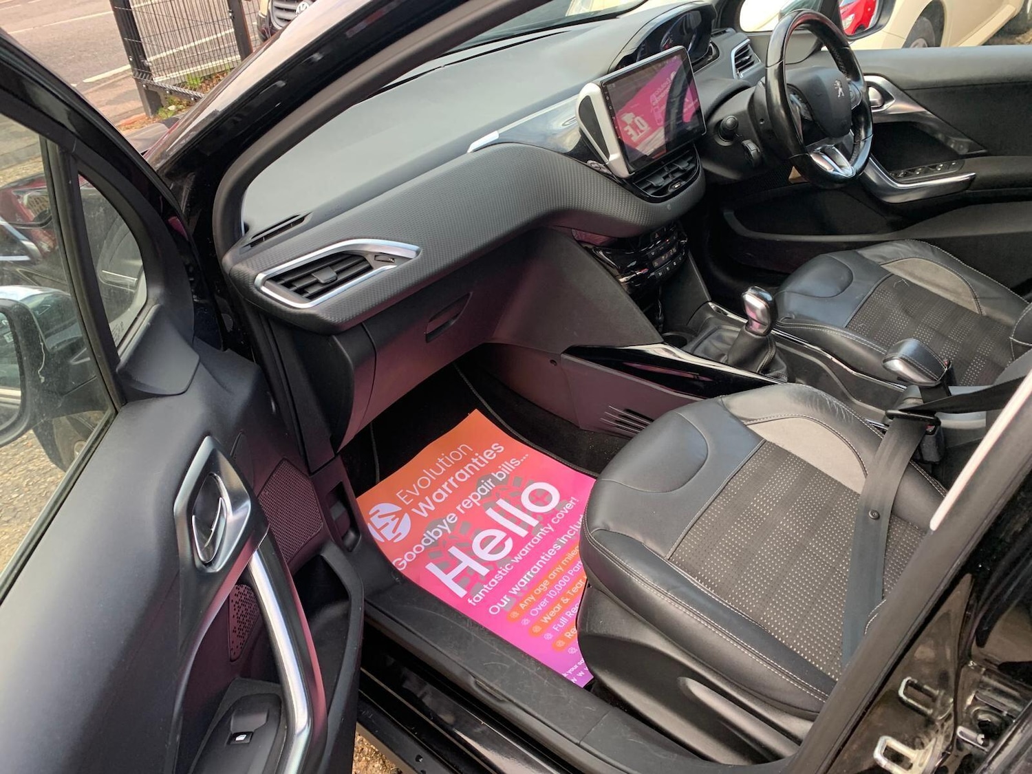 Used Peugeot 2008 2015 for sale - 76512313: Photo 15