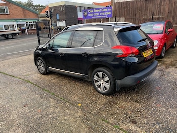 Used Peugeot 2008 2015 for sale - 76512313: Photo