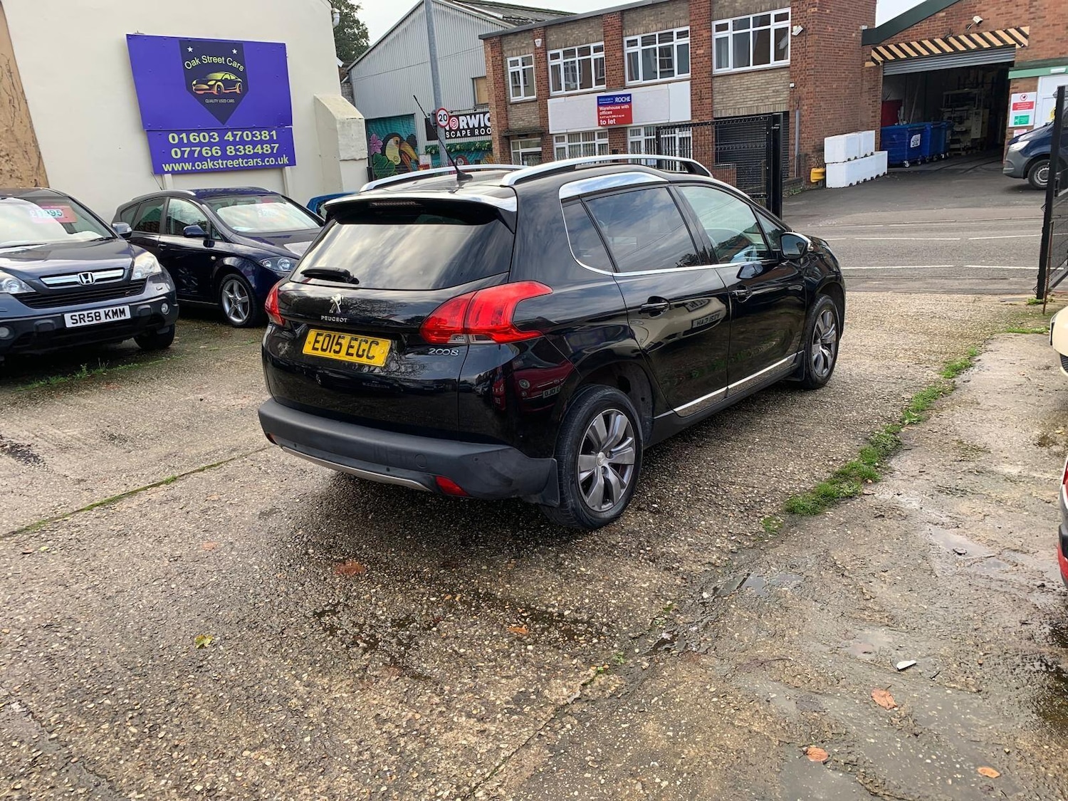 Used Peugeot 2008 2015 for sale - 76512313: Photo 6