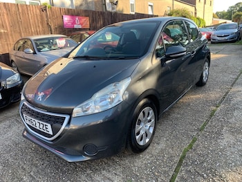Used Peugeot 208 2013 for sale - 75927194: Photo