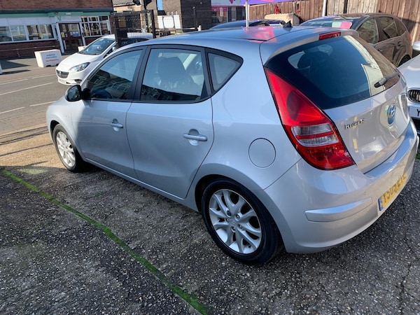 Used Hyundai i30 2009 for sale - 76215385: Photo 4