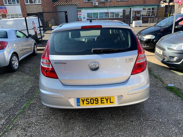 Used Hyundai i30 2009 for sale - 76215385: Photo 5