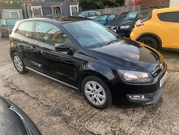 Used Volkswagen Polo 2010 for sale - 79677129: Photo