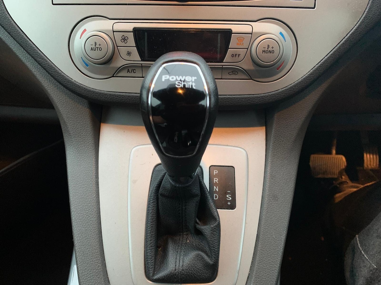 Used Ford Kuga 2012 for sale - 77439817: Photo 9