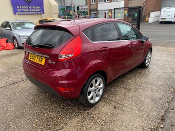 Used Ford Fiesta 2010 for sale - 79553392: Photo